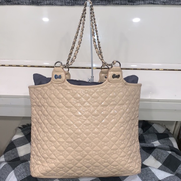 Hello Kitty Quilted Shoulder Bag - Picture 5 of 12